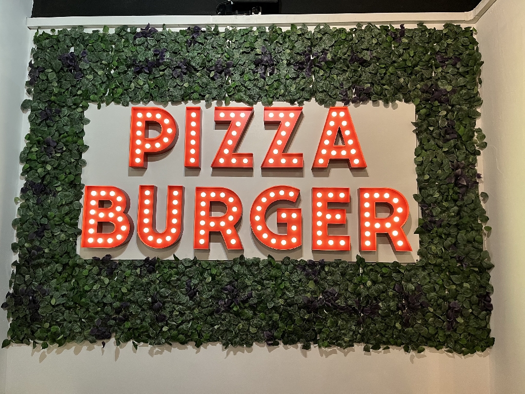 LETTERE (pizza burger)